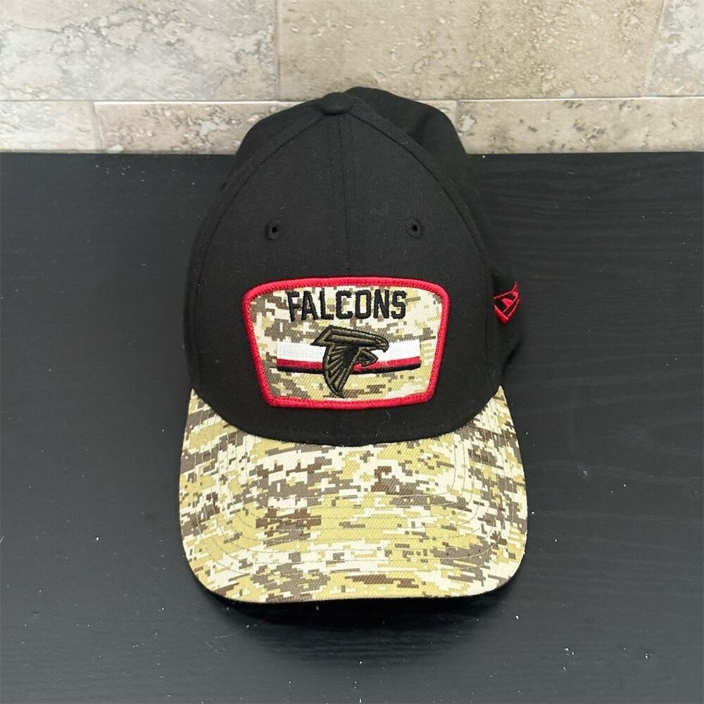 Atlanta Falcons New Era 39THIRTY Salute To Service Hat Black Camo M/L